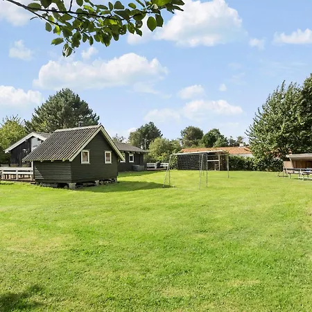 Semesterbostad 3 Bedroom Gorgeous In